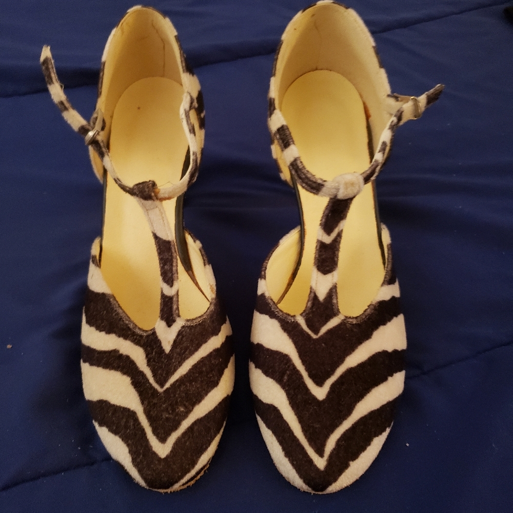 Dance shoes